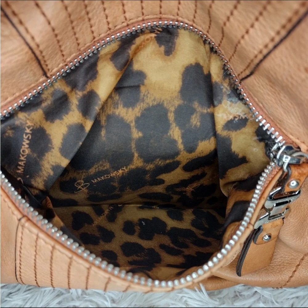 B Makowsky Purse - Picture 3 of 4